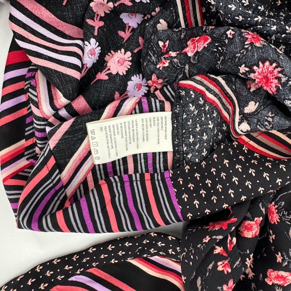 FREE PEOPLE Hazel Button Down Top size M Boho Floral Colorful Hippie - Picture 10 of 11